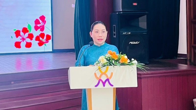 Hội thảo chuyên đề “Cuộc đời và sự nghiệp Anh hùng lực lượng vũ trang, liệt sĩ Hoàng Ngân” Hội thảo chuyên đề “Cuộc đời và sự nghiệp Anh hùng lực lượng vũ trang, liệt sĩ Hoàng Ngân”