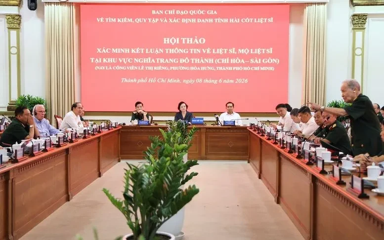 Hội thảo đặc biệt xác minh thông tin về khu mộ liệt sĩ tập thể tại Công viên Lê Thị Riêng Hội thảo đặc biệt xác minh thông tin về khu mộ liệt sĩ tập thể tại Công viên Lê Thị Riêng
