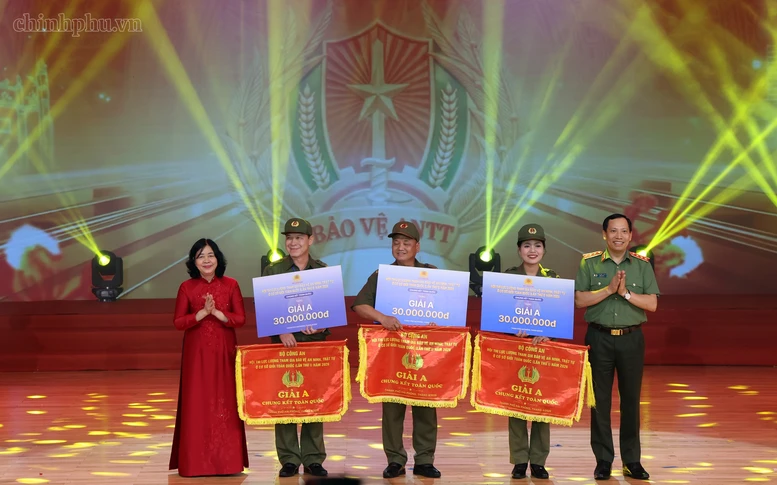 Hội thi an ninh, trật tự ở cơ sở giỏi toàn quốc lần thứ I năm 2026 thành công tốt đẹp Hội thi an ninh, trật tự ở cơ sở giỏi toàn quốc lần thứ I năm 2026 thành công tốt đẹp