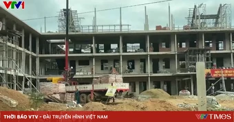 Hơn 100 cán bộ, chiến sĩ hỗ trợ xây dựng trường nội trú giữa núi rừng Tây Giang