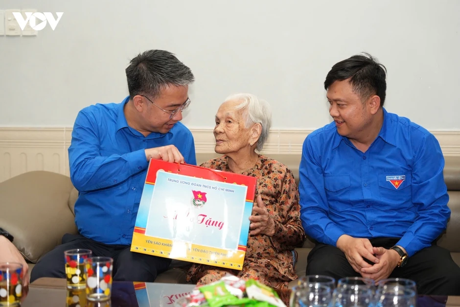 Hơn 1.000 đoàn viên thanh niên Đà Nẵng ra quân “Ngày Chủ nhật xanh”