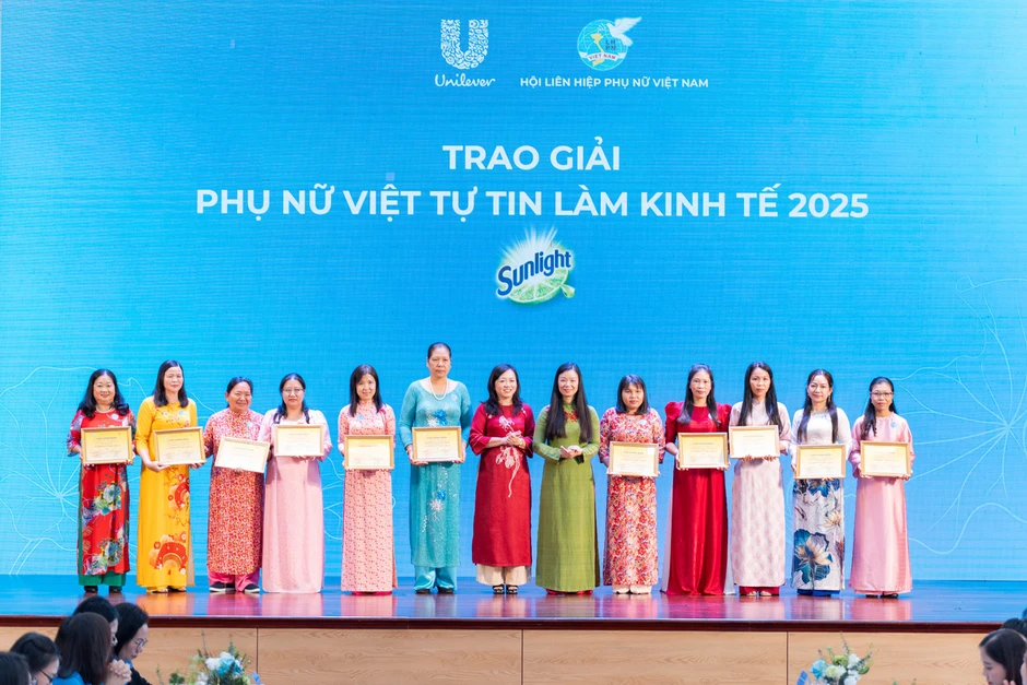 Hơn 100.000 phụ nữ đổi đời nhờ chương trình hỗ trợ sinh kế Hơn 100.000 phụ nữ đổi đời nhờ chương trình hỗ trợ sinh kế