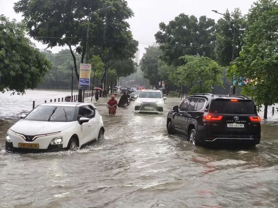 Hơn 10.600 người tại Hà Nội bị ảnh hưởng do mưa lũ Hơn 10.600 người tại Hà Nội bị ảnh hưởng do mưa lũ