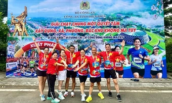 Hơn 2.000 người tham gia Giải chạy “Chung một quyết tâm xây dựng xã, phường, đặc khu không ma túy” tại Điện Biên