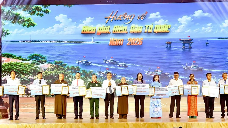 Hơn 55 tỷ đồng đóng góp Quỹ “Vì biển đảo quê hương - Vì tuyến đầu Tổ quốc”