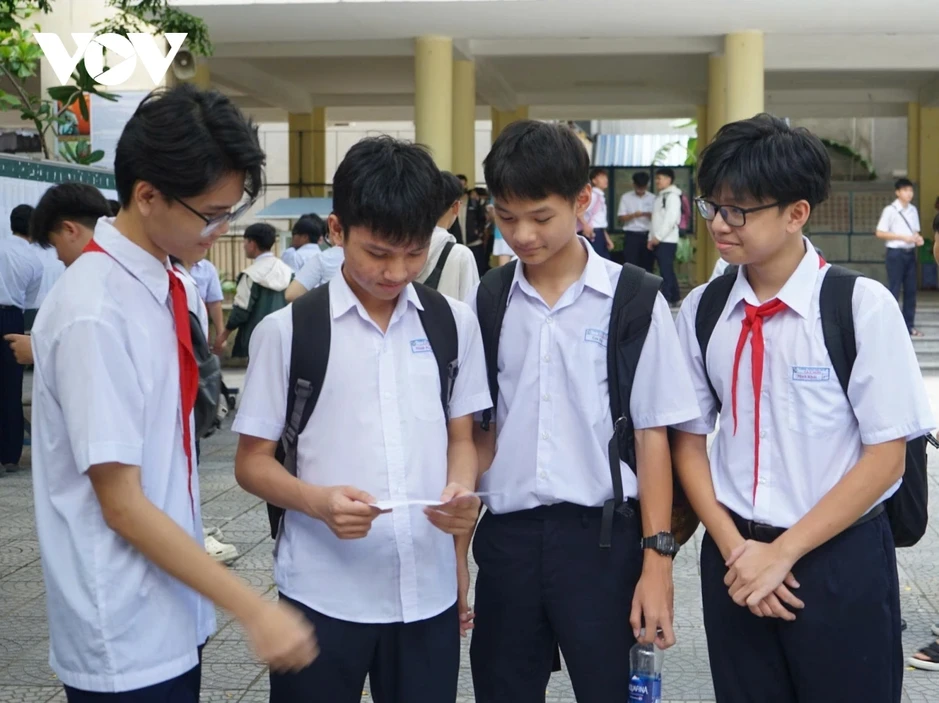 Hơn 7.000 học sinh Đà Nẵng có nguy cơ "trượt" trường công lập Hơn 7.000 học sinh Đà Nẵng có nguy cơ "trượt" trường công lập