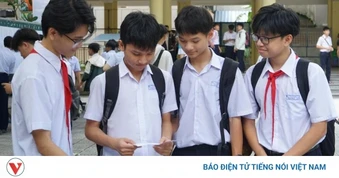 Hơn 7.000 học sinh Đà Nẵng có nguy cơ "trượt" trường công lập