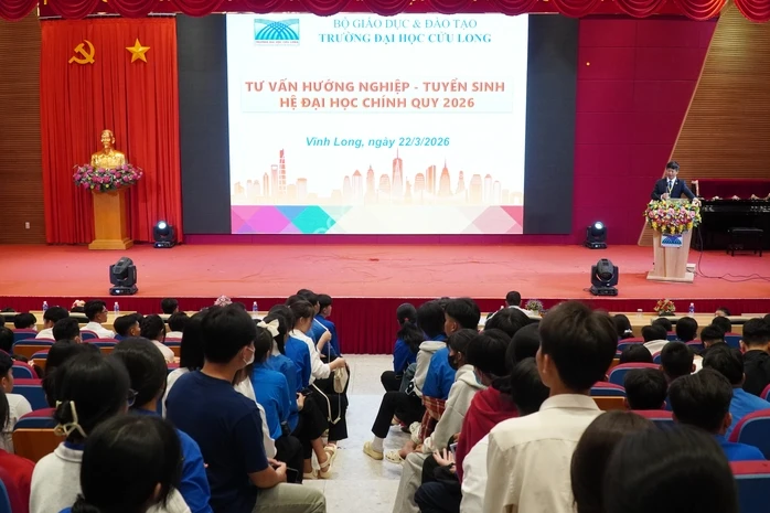Hơn 7.000 học sinh trải nghiệm tại Trường Đại học Cửu Long trong ngày 22-3 Hơn 7.000 học sinh trải nghiệm tại Trường Đại học Cửu Long trong ngày 22-3