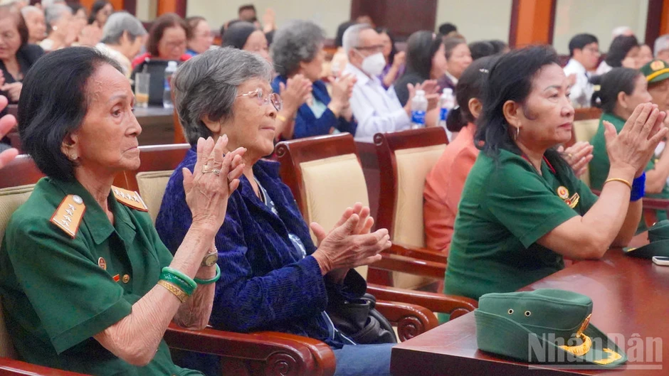Họp mặt truyền thống Quân dân y Chiến khu Đ miền Đông Nam Bộ Họp mặt truyền thống Quân dân y Chiến khu Đ miền Đông Nam Bộ