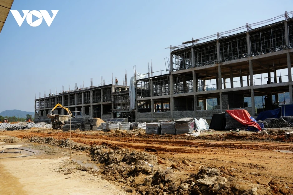 Huế đẩy nhanh tiến độ các dự án trường học liên cấp tại vùng biên giới Huế đẩy nhanh tiến độ các dự án trường học liên cấp tại vùng biên giới