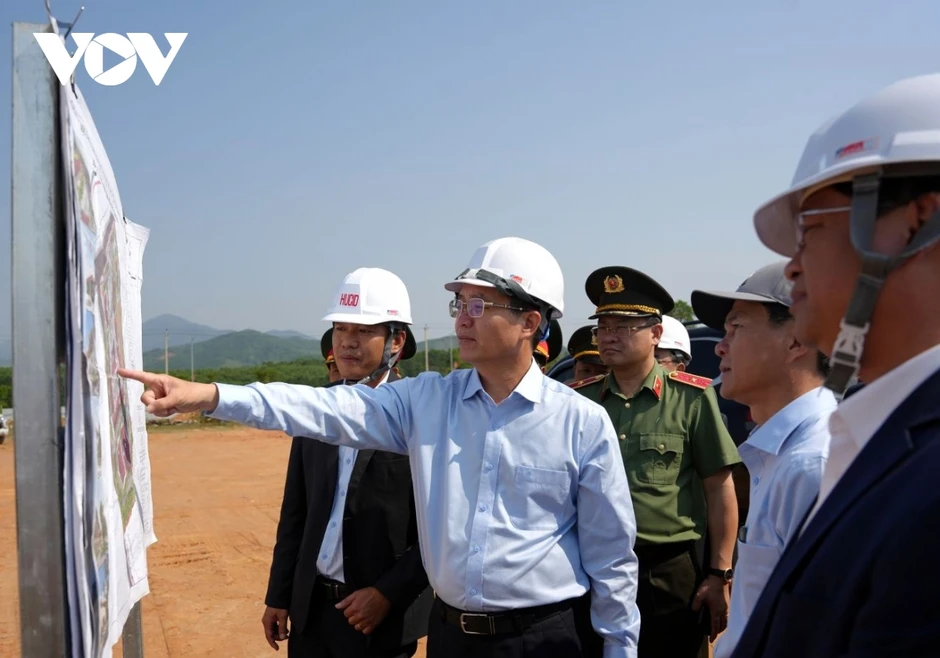 Huế đẩy nhanh tiến độ các dự án trường học liên cấp tại vùng biên giới Huế đẩy nhanh tiến độ các dự án trường học liên cấp tại vùng biên giới