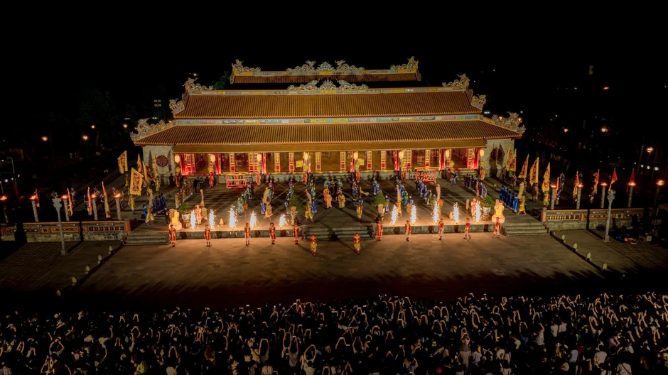 Huế mùa festival: Bản hòa ca của di sản và sắc màu đương đại Huế mùa festival: Bản hòa ca của di sản và sắc màu đương đại