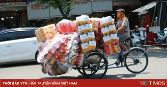 Huế nắng gắt, người lao động chật vật mưu sinh
