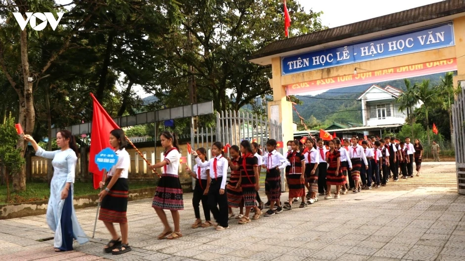 Huế sắp xếp trường lớp, giữ ổn định việc học Huế sắp xếp trường lớp, giữ ổn định việc học