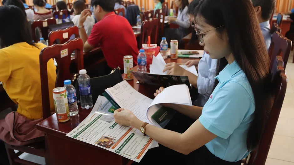 Hướng dẫn công đoàn cơ sở cách tiếp nhận hồ sơ tham dự Giải thưởng 'Vì bạn xứng đáng'