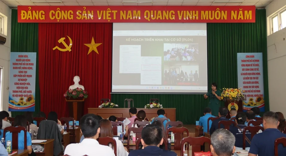 Hướng dẫn công đoàn cơ sở cách tiếp nhận hồ sơ tham dự Giải thưởng 'Vì bạn xứng đáng'