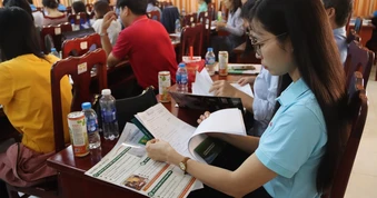 Hướng dẫn công đoàn cơ sở cách tiếp nhận hồ sơ tham dự Giải thưởng 'Vì bạn xứng đáng'