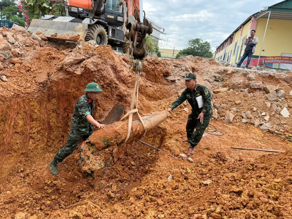 Hủy nổ thành công quả bom nặng 250kg sót lại sau chiến tranh