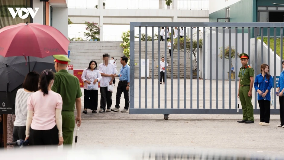 Kết thúc ngày thi đầu tiên, thí sinh Chuyên Tuyên Quang nhận định đề Toán khó