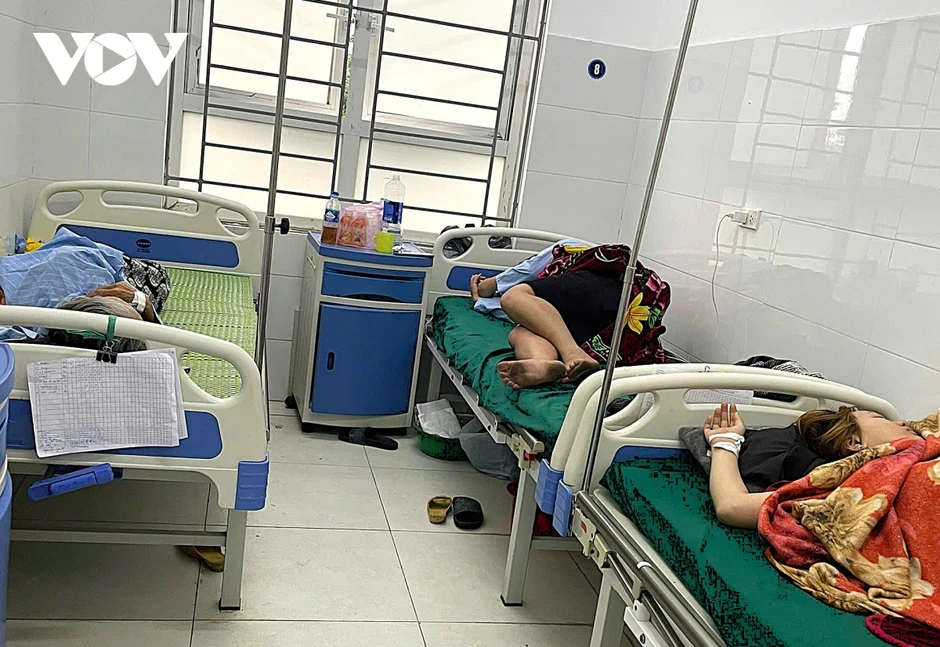 Kêu gọi người từng ăn bánh mì tại quán Sơn Quỳnh (Nghệ An) theo dõi sức khỏe Kêu gọi người từng ăn bánh mì tại quán Sơn Quỳnh (Nghệ An) theo dõi sức khỏe