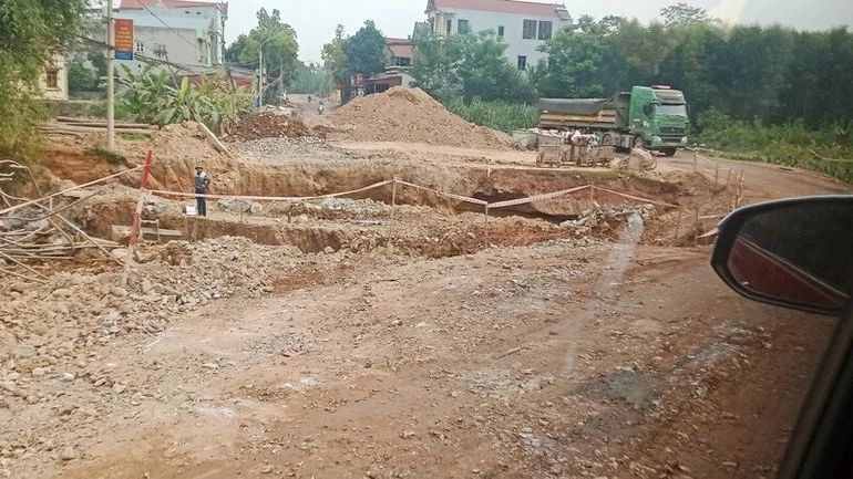 Khắc phục ô nhiễm môi trường đường 269B ở Thái Nguyên Khắc phục ô nhiễm môi trường đường 269B ở Thái Nguyên