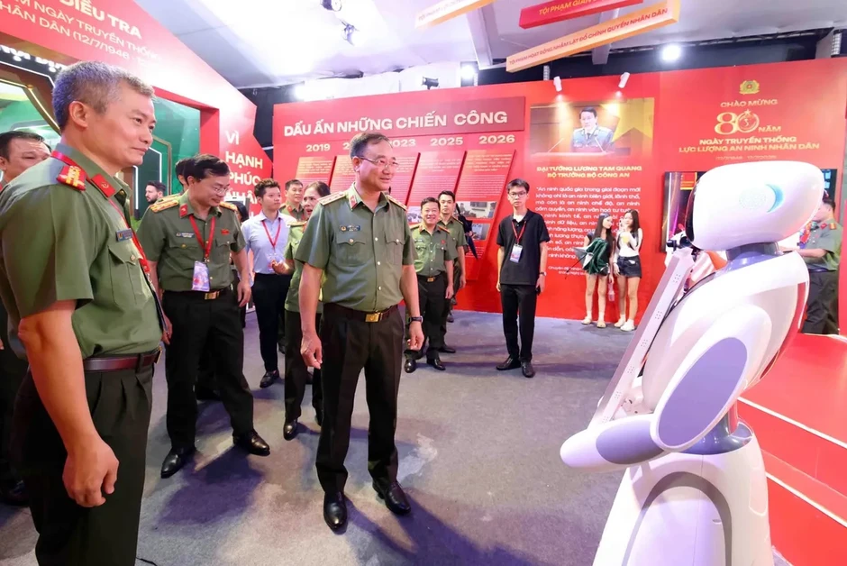Khai mạc chuỗi sự kiện “Tổ quốc bình yên” nhân kỷ niệm 80 năm Ngày truyền thống lực lượng An ninh nhân dân Khai mạc chuỗi sự kiện “Tổ quốc bình yên” nhân kỷ niệm 80 năm Ngày truyền thống lực lượng An ninh nhân dân