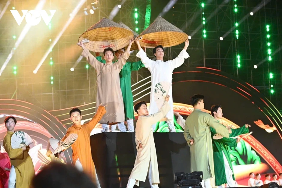 Khai mạc Liên hoan Phát thanh toàn quốc: Phát thanh trong kỷ nguyên số Khai mạc Liên hoan Phát thanh toàn quốc: Phát thanh trong kỷ nguyên số
