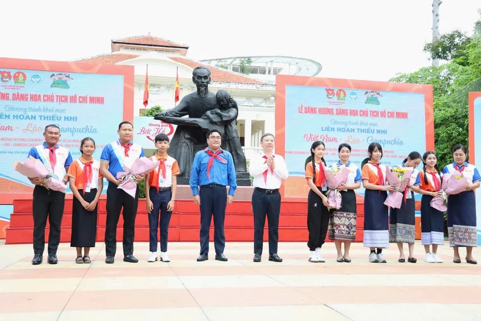 Khai mạc Liên hoan thiếu nhi Việt Nam - Lào - Campuchia năm 2026 Khai mạc Liên hoan thiếu nhi Việt Nam - Lào - Campuchia năm 2026