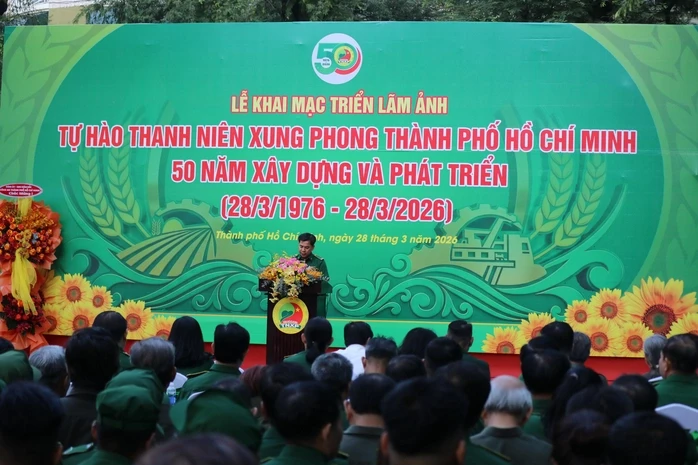 Khai mạc triển lãm ảnh "Tự hào Thanh niên xung phong TPHCM 50 năm xây dựng và phát triển" Khai mạc triển lãm ảnh "Tự hào Thanh niên xung phong TPHCM 50 năm xây dựng và phát triển"