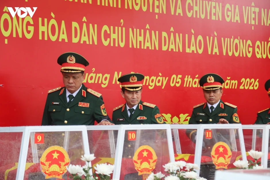 Khai quật khu vực nghi có hố chôn tập thể 70 - 90 liệt sĩ tại tỉnh Quảng Ngãi Khai quật khu vực nghi có hố chôn tập thể 70 - 90 liệt sĩ tại tỉnh Quảng Ngãi