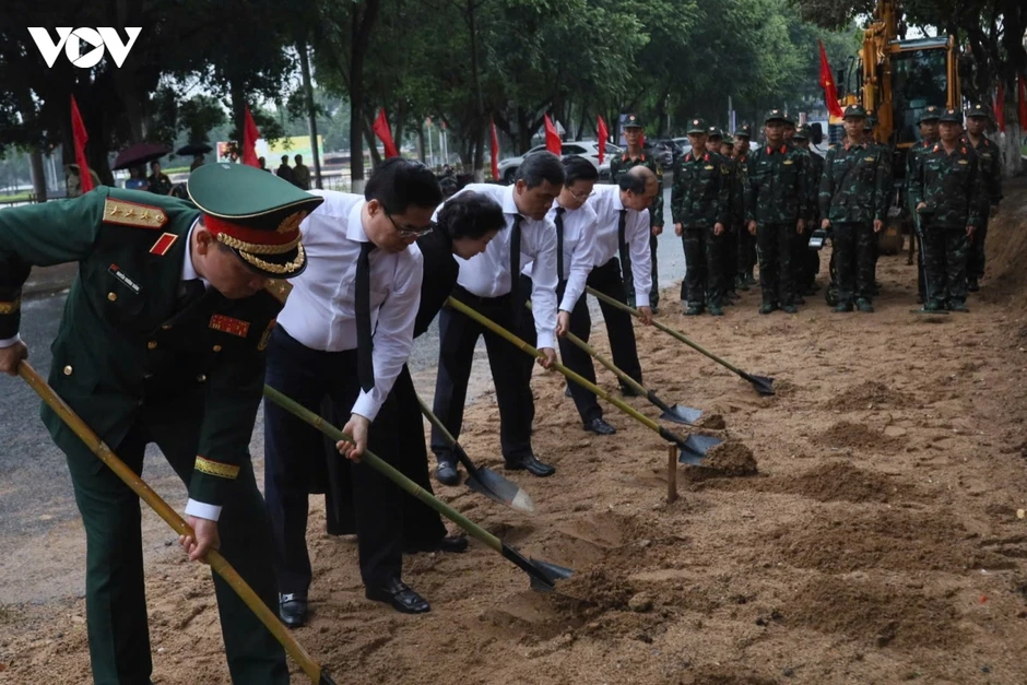 Khai quật khu vực nghi có hố chôn tập thể 70 - 90 liệt sĩ tại tỉnh Quảng Ngãi Khai quật khu vực nghi có hố chôn tập thể 70 - 90 liệt sĩ tại tỉnh Quảng Ngãi