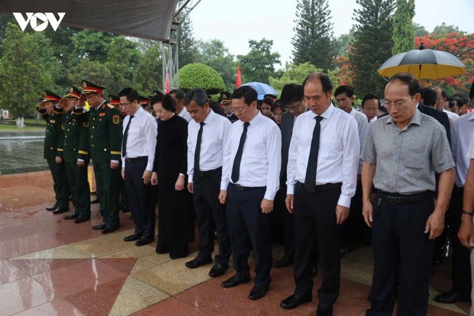 Khai quật khu vực nghi có hố chôn tập thể 70 - 90 liệt sĩ tại tỉnh Quảng Ngãi Khai quật khu vực nghi có hố chôn tập thể 70 - 90 liệt sĩ tại tỉnh Quảng Ngãi