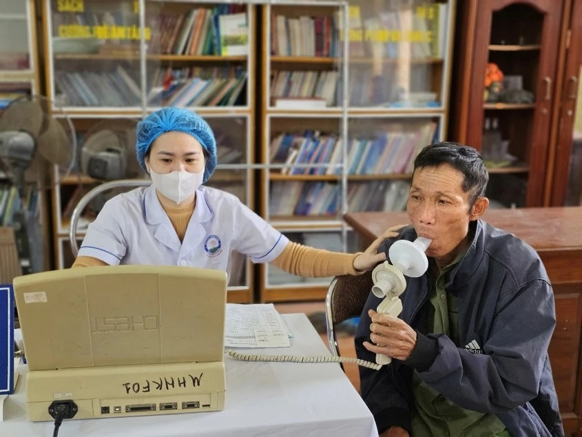 Khám sức khỏe định kỳ - “chìa khóa” phát hiện sớm bệnh lao Khám sức khỏe định kỳ - “chìa khóa” phát hiện sớm bệnh lao
