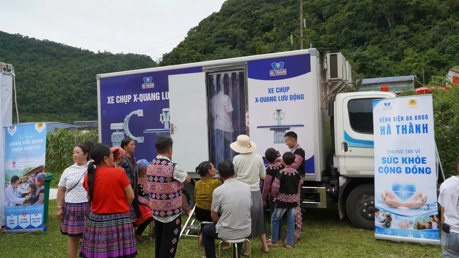 Khám sức khỏe miễn phí cho nhân dân Sơn La trong Ngày hội toàn dân bảo vệ an ninh Tổ quốc Khám sức khỏe miễn phí cho nhân dân Sơn La trong Ngày hội toàn dân bảo vệ an ninh Tổ quốc