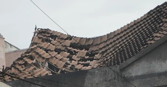 Khẩn cấp phá dỡ đoạn giữa nhà lồng chợ Biên Hòa sau vụ cháy