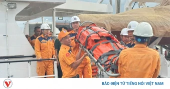 Khẩn trương cứu nạn một ngư dân trên tàu cá nghi bị đau ruột thừa
