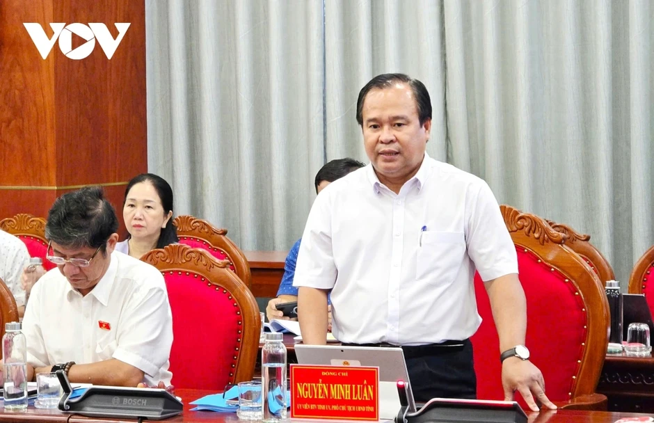 Khẩn trương gỡ khó cho y tế tuyến cơ sở tại Cà Mau Khẩn trương gỡ khó cho y tế tuyến cơ sở tại Cà Mau