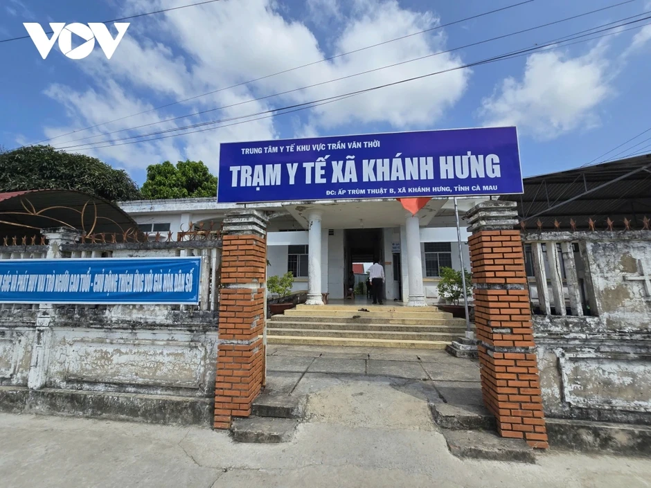 Khẩn trương gỡ khó cho y tế tuyến cơ sở tại Cà Mau Khẩn trương gỡ khó cho y tế tuyến cơ sở tại Cà Mau