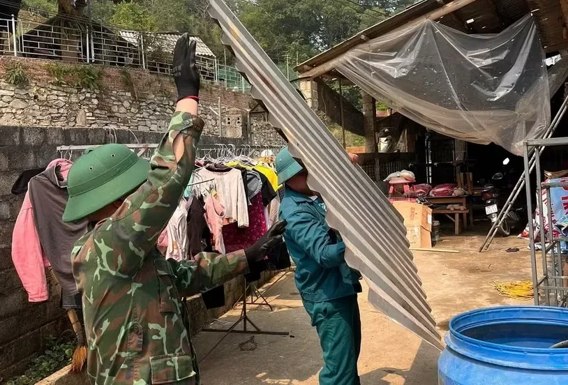 Khẩn trương hỗ trợ nhân dân khắc phục hậu quả mưa đá và giông lốc tại Lào Cai Khẩn trương hỗ trợ nhân dân khắc phục hậu quả mưa đá và giông lốc tại Lào Cai