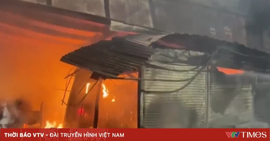 Khẩn trương khắc phục hậu quả vụ cháy chợ Biên Hòa Khẩn trương khắc phục hậu quả vụ cháy chợ Biên Hòa