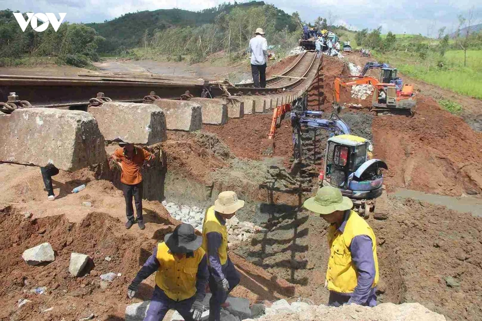 Khẩn trương sửa chữa đường sắt Bắc-Nam qua Đắk Lắk Khẩn trương sửa chữa đường sắt Bắc-Nam qua Đắk Lắk