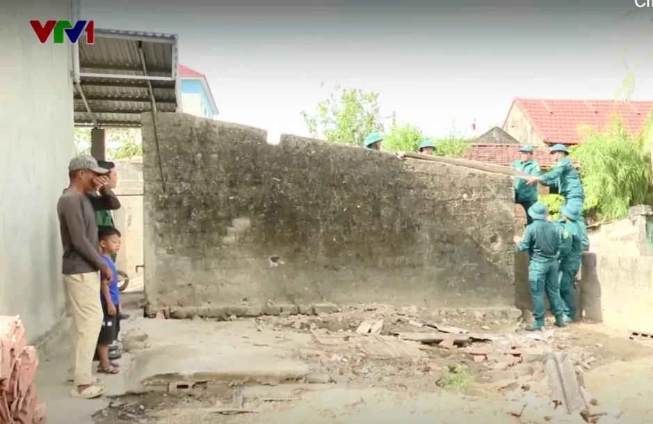 Khẩn trương xóa nhà tạm cho con đẻ nạn nhân chất độc da cam Khẩn trương xóa nhà tạm cho con đẻ nạn nhân chất độc da cam