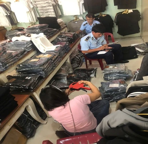 Khánh Hòa: 28 cơ sở được kiểm tra có vi phạm về hàng giả, hàng nhái Khánh Hòa: 28 cơ sở được kiểm tra có vi phạm về hàng giả, hàng nhái