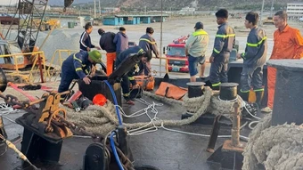 Khánh Hòa: 3 người tử vong khi mắc kẹt dưới hầm tàu