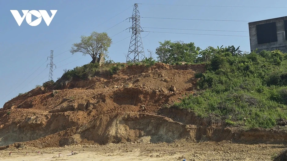 Khánh Hòa kiểm tra, xử lý khai thác đất trái phép nguy cơ ảnh hưởng điện cao thế Khánh Hòa kiểm tra, xử lý khai thác đất trái phép nguy cơ ảnh hưởng điện cao thế