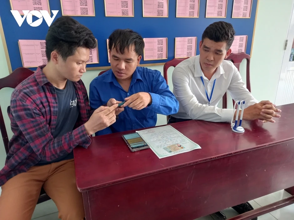 Khánh Hòa phấn đấu cắt giảm 50% thời gian, chi phí giải quyết thủ tục hành chính Khánh Hòa phấn đấu cắt giảm 50% thời gian, chi phí giải quyết thủ tục hành chính