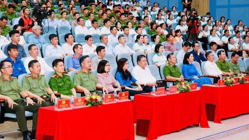 Khánh Hòa phát động toàn dân chung tay phòng, chống mua bán người Khánh Hòa phát động toàn dân chung tay phòng, chống mua bán người