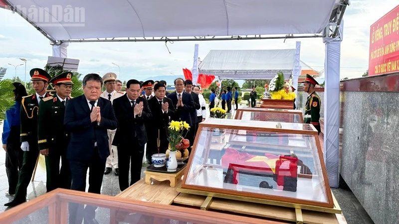 Khánh Hòa tổ chức lễ truy điệu, an táng 8 hài cốt liệt sĩ Khánh Hòa tổ chức lễ truy điệu, an táng 8 hài cốt liệt sĩ