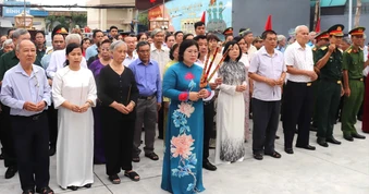 Khánh thành công trình cải tạo Bia truyền thống phường Tân Sơn Nhì