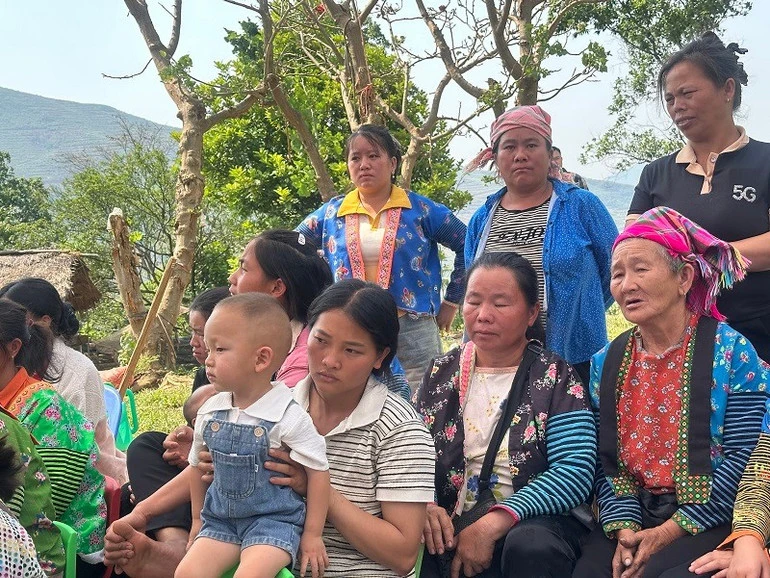 Khánh thành, đưa điểm trường Huổi Máu vào sử dụng Khánh thành, đưa điểm trường Huổi Máu vào sử dụng